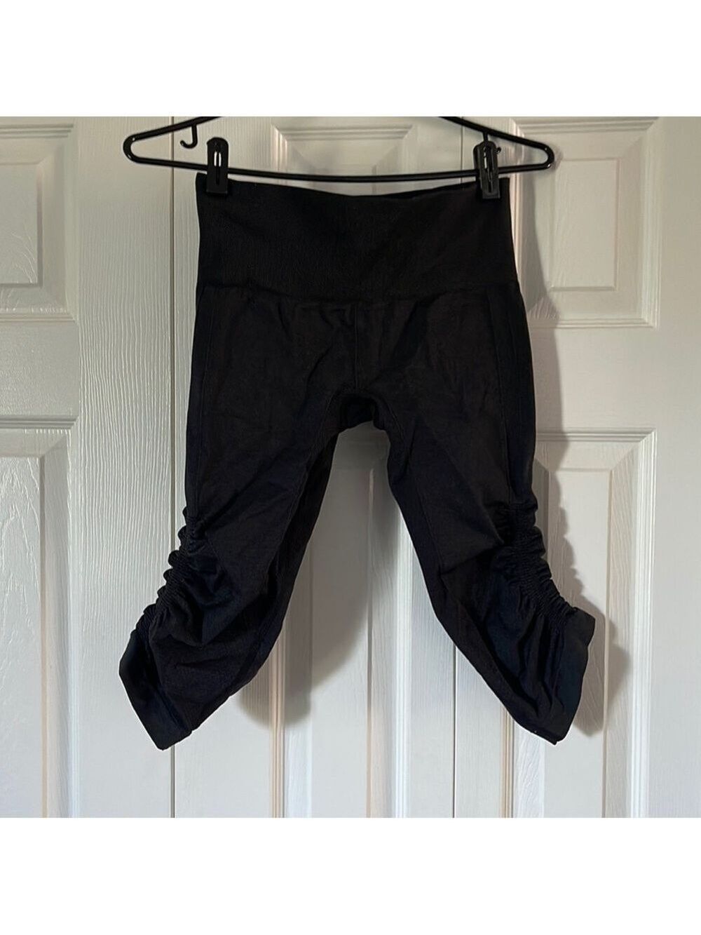 Lululemon Flow Crops🥰🥰🥰